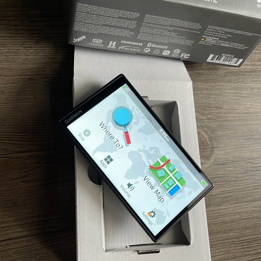 GPS Garmin Drivesmart 55 & traffic.